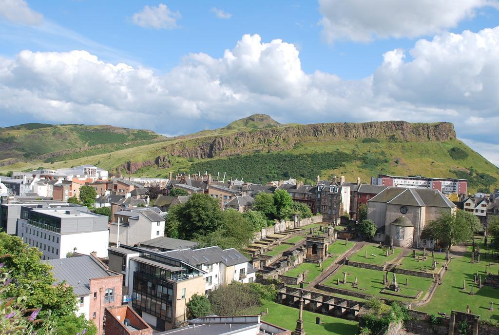Lochend Park View Apartment Эдинбург Номер фото