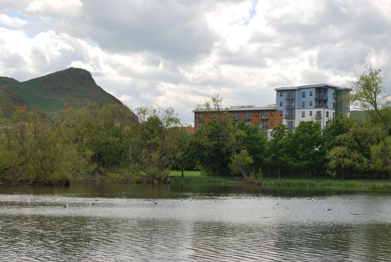 Lochend Park View Apartment Эдинбург Экстерьер фото
